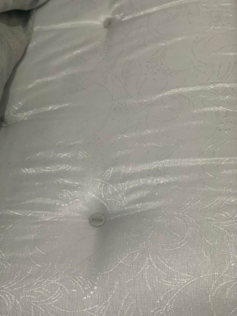 King size and single mattress 