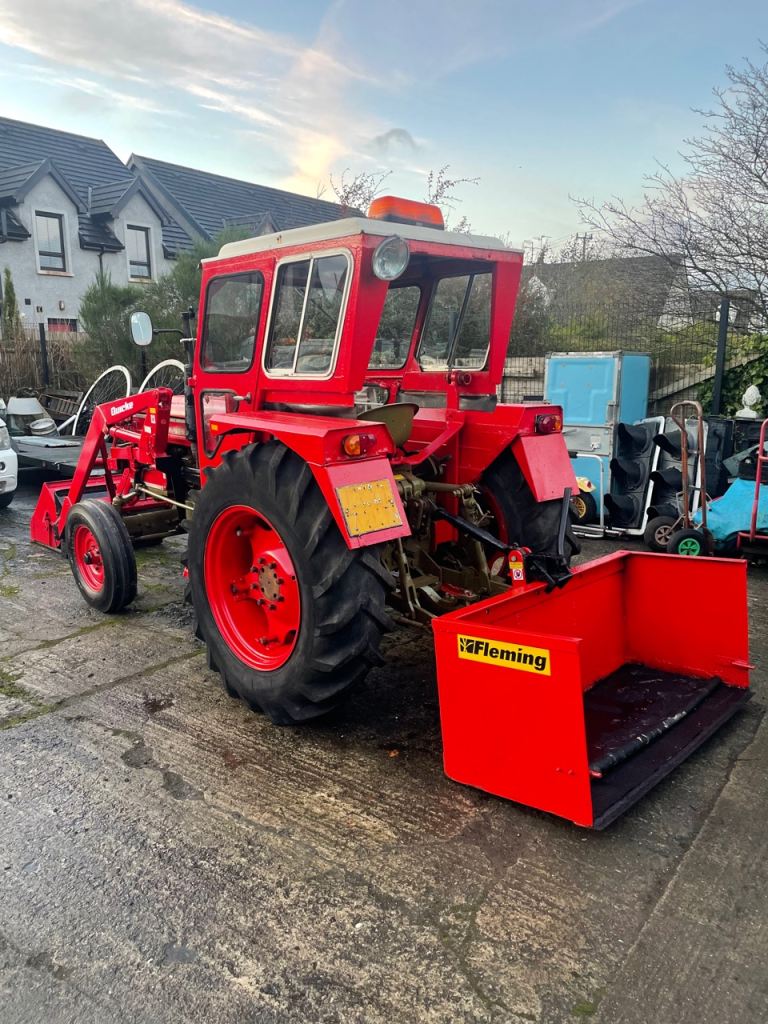 zetor tractor 4712 with cab and quickly front loader