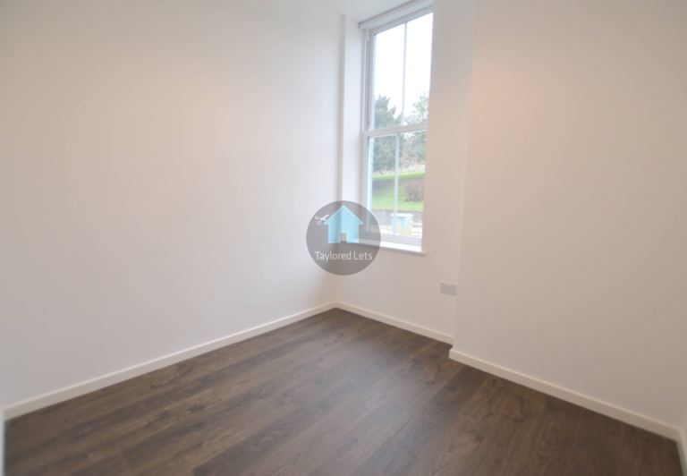 A SLEEK 2 BED  APARTMENT IN THE SHIBDON GRANGE BLOCK 