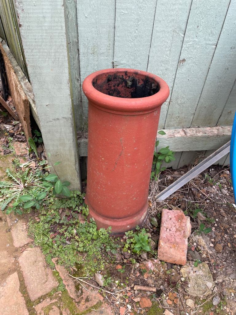 Reclaimed chimney pot