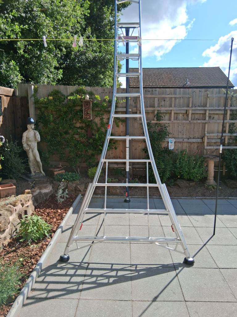 image for Henchman Tripod ladder