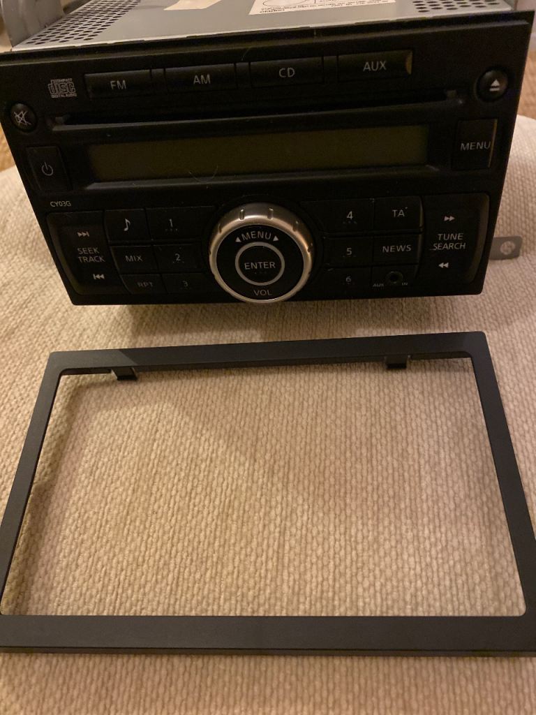 Genuine Nissan Juke F15 Car Audio system 