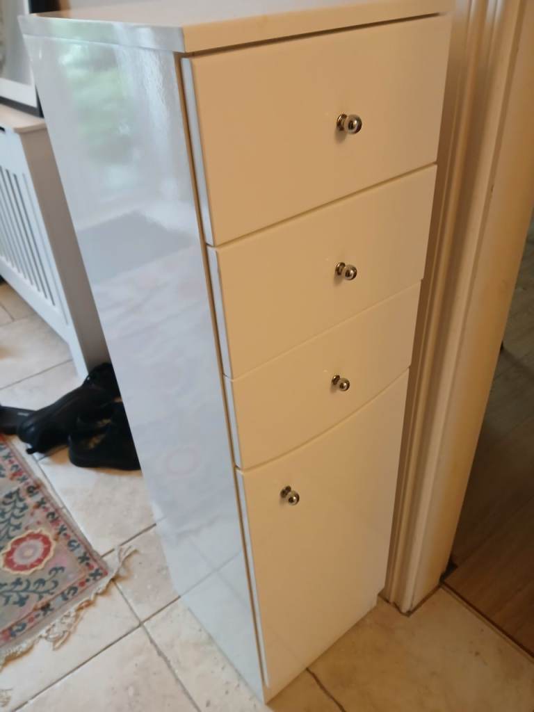 Bathroom storage