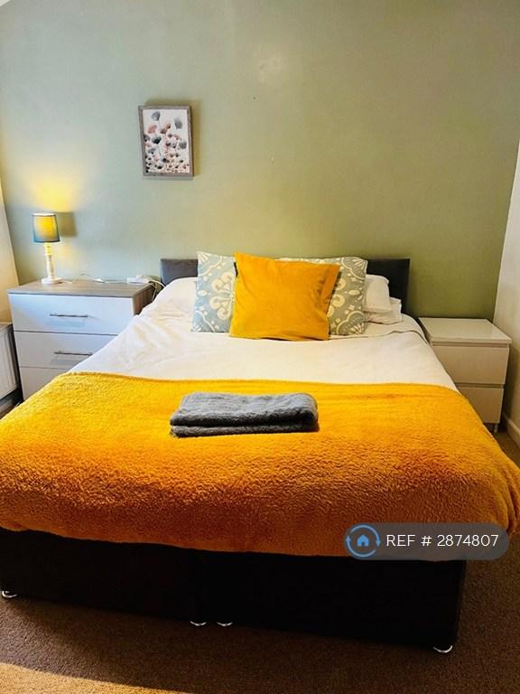 4 bedroom house in Railway Cottages, Nottingham, NG16 (4 bed) (#2874807)