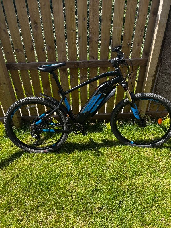 Black decathlon E-st 500 electric mountain bike 