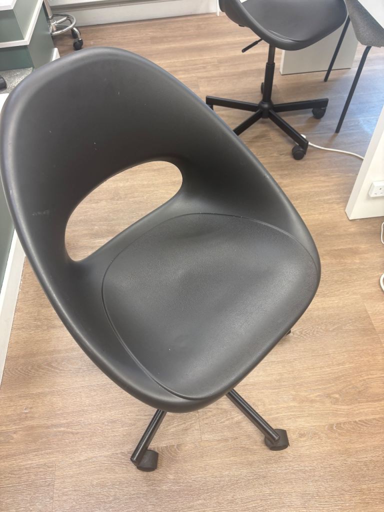 4 chairs