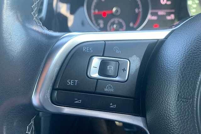 2018 Volkswagen Golf 2.0 TDI R-Line 5dr Hatchback Diesel Manual