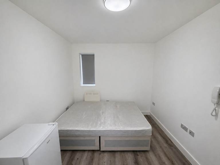 BENEFITS ACCEPTED - Studio Flat Available in Northolt Ealing UB6