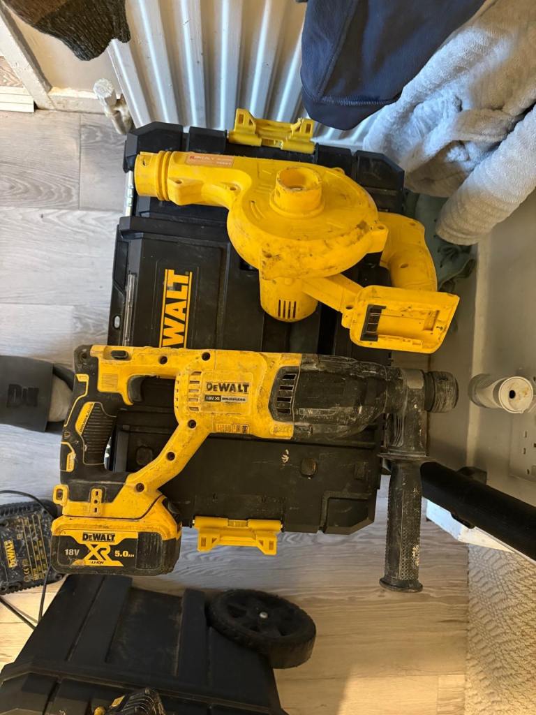 Sds dewalt drill