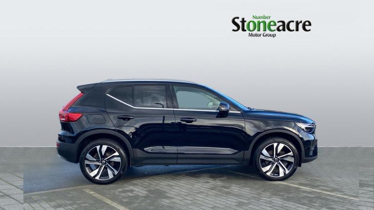 2024 Volvo XC40 2.0 B3 MHEV Ultra Bright SUV 5dr Petrol Hybrid DCT Auto Euro 6 (s/s) (163 p ESTAT...