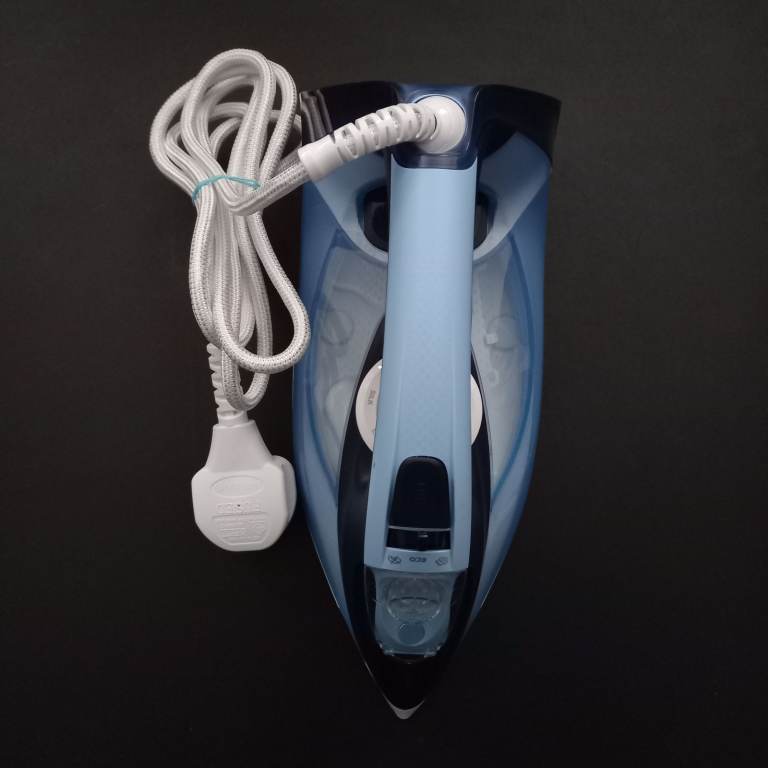 PHILIPS SERIES 7000 STEAMGLIDE PLUS STEAM IRON