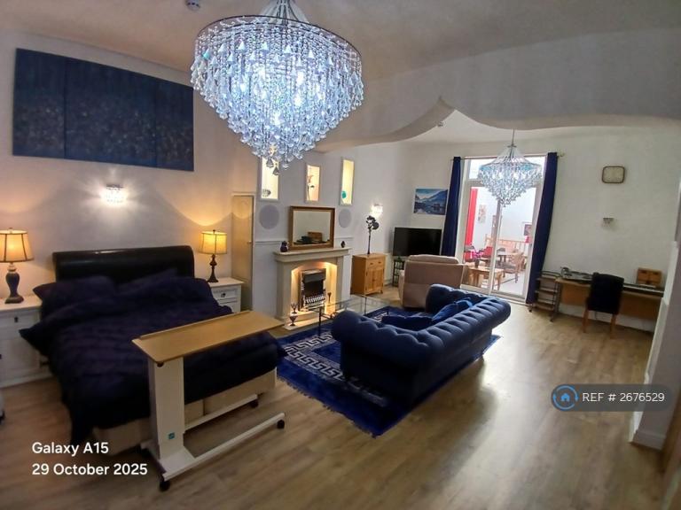 2 bedroom house in Southfield Road, Middlesbrough, TS1 (2 bed) (#2676529)