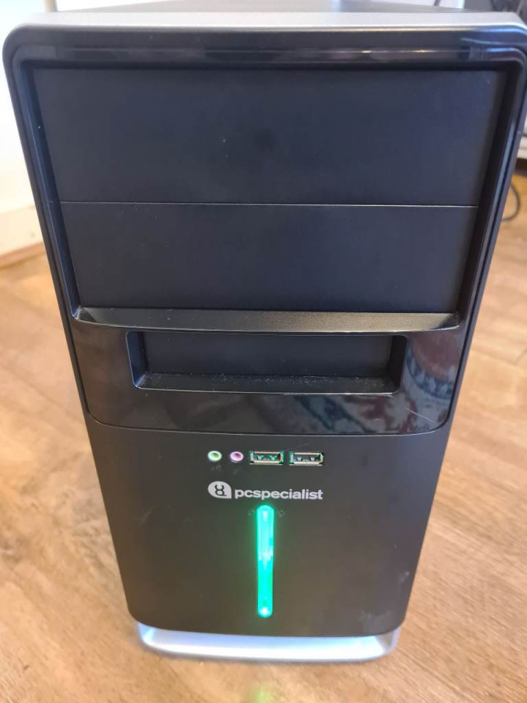 ***SOLD*** Entry-level gaming PC: Geforce GTX 1050, Ryzen 3200G, 8Gb DDR4