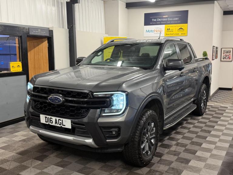 2025 Land Rover Defender 3.0 D350 Hard Top X-Dynamic HSE Auto PANEL VAN DIESEL Automatic