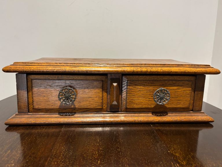 Edwardian Oak Two Drawer Collectors or Jewellery Cabinet Circ 1910 Specimen 
