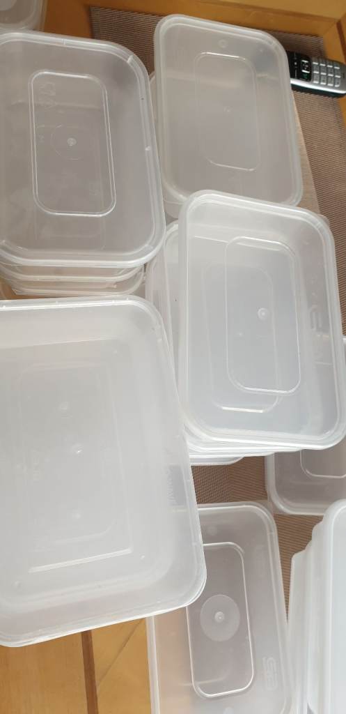 20 Re-useable plastic food containers 