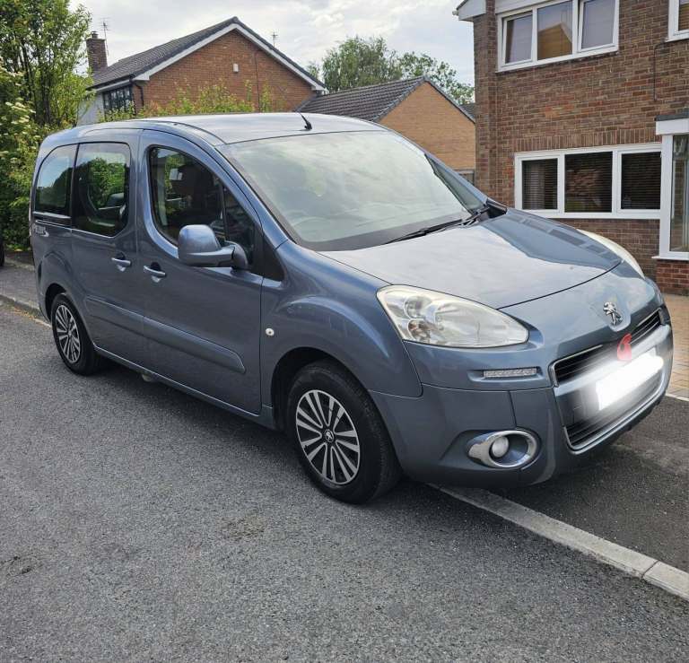 REDUCED Peugeot, PARTNER TEPEE, MPV, 2012, Manual, 1560 (cc), 5 doors