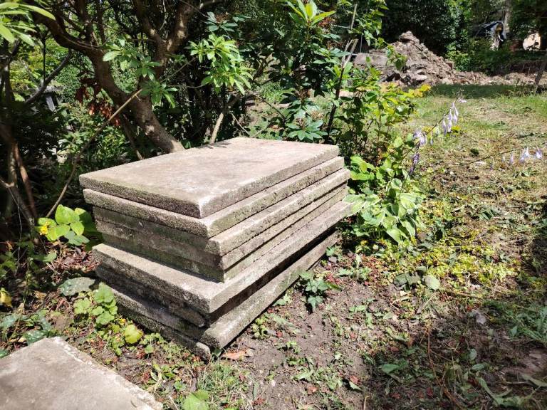 22x Reclaimed rectangular concrete heavy duty durable paving slabs flags garden paths patios