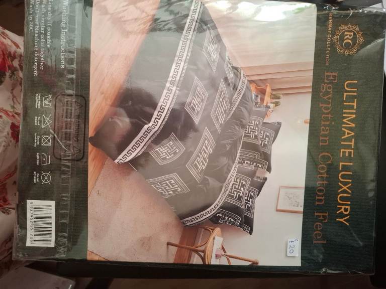 Black/silver double 4 piece set new