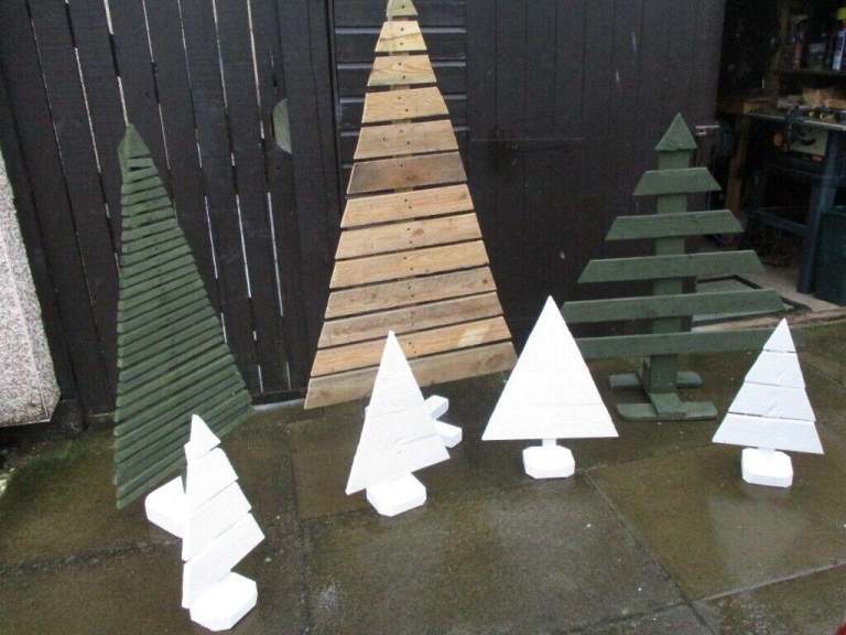 WOODEN TREES  . IDEAL GARDEN ORNAMENTS.