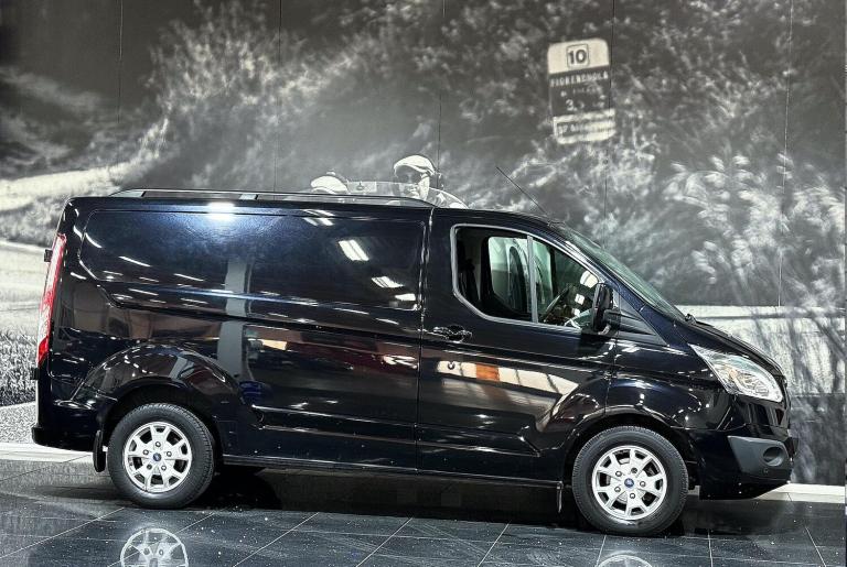 2014 Ford Transit Custom 2.2 TDCi 290 Limited L1 H1 5dr PANEL VAN Diesel Manual