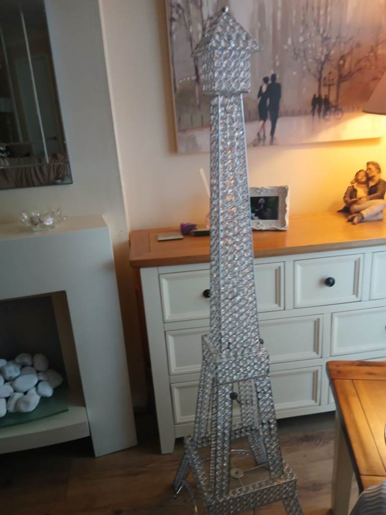 Eiffel tower 
