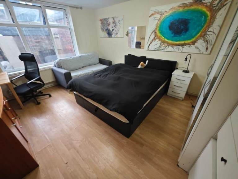 ✅ Furnished Double ☀️ Ideal for Professionals