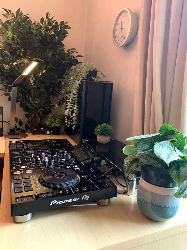 DJ Tut0r