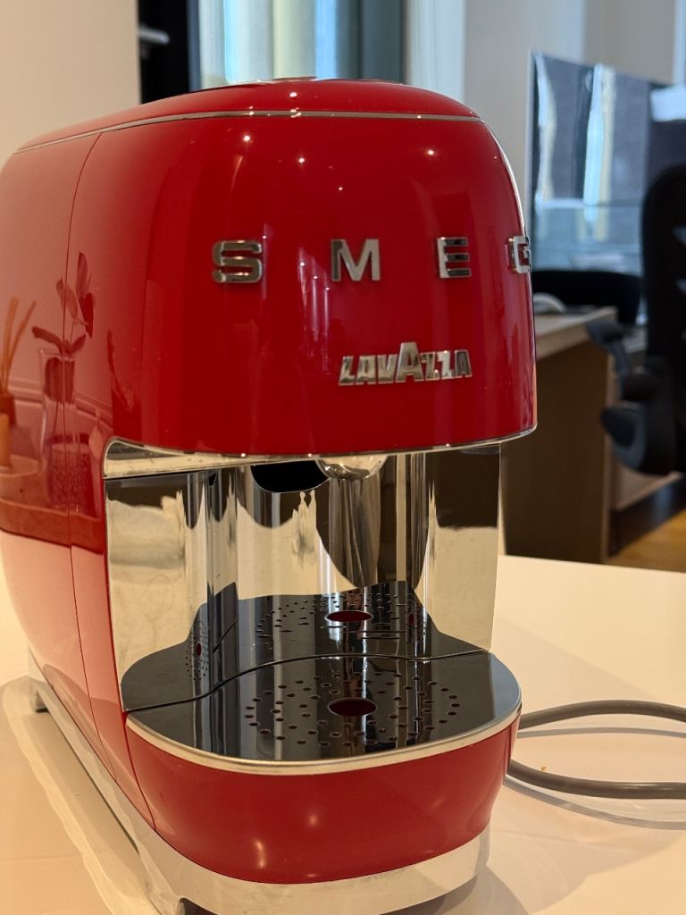 Smeg Lavazza Coffee Machine – Red, Good Condition