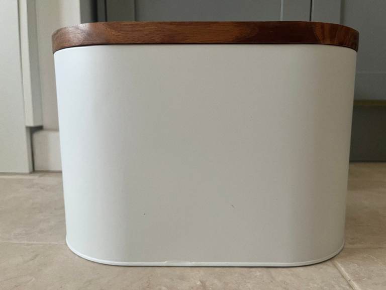 DENBY stylish white bread bin crafted from Galvanised Steel with a ...