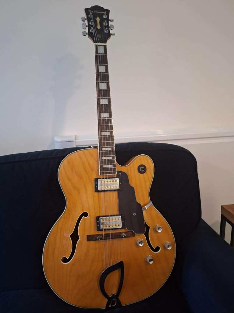 DeArmond Blonde Electric Guitar by Guild x-155 with soft case