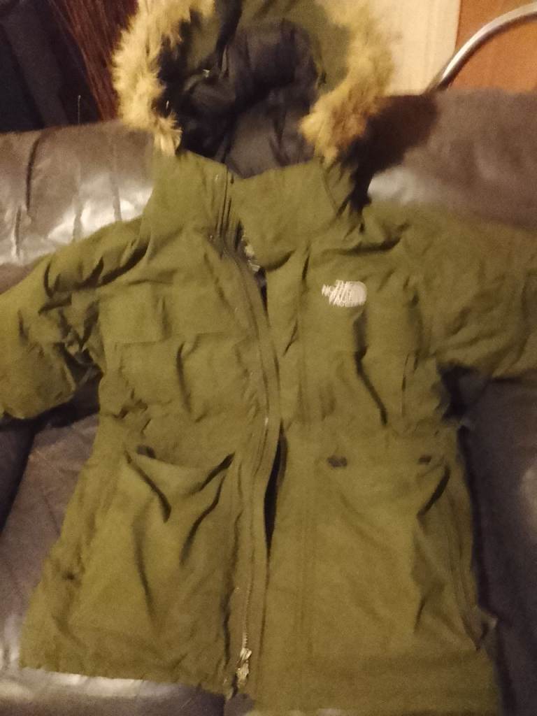  North Face 3/4 length coat. Brand new, never worn. Usual cost £350
