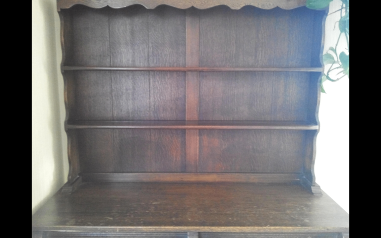 Oak dresser sideboard and plate rack