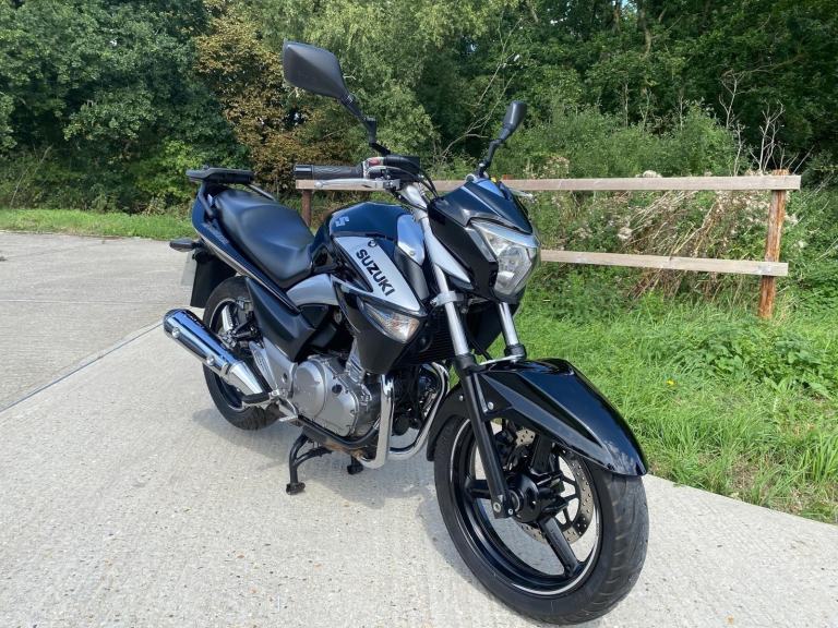 SUZUKI INAZUMA GW250 L3, 2014, 20,332 MILES, VERY CLEAN WELL LOOKED AFTER RETRO