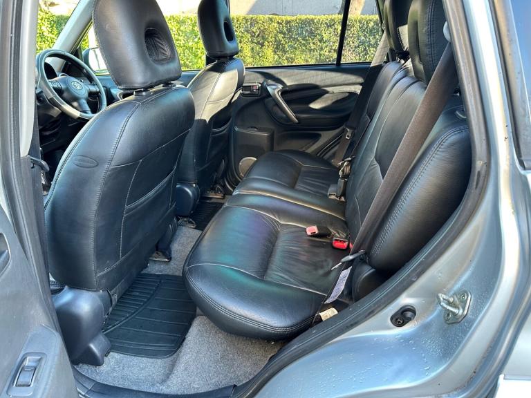 2005 Toyota RAV4 2.0 XT3 5dr ESTATE Petrol Manual