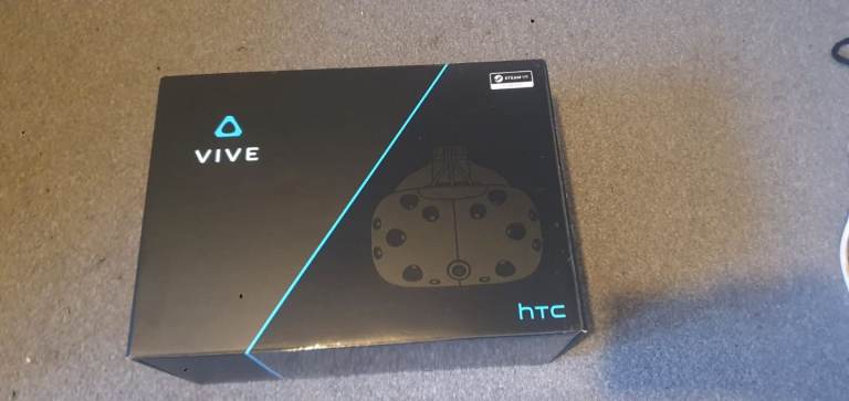 image for HTC vr headset 