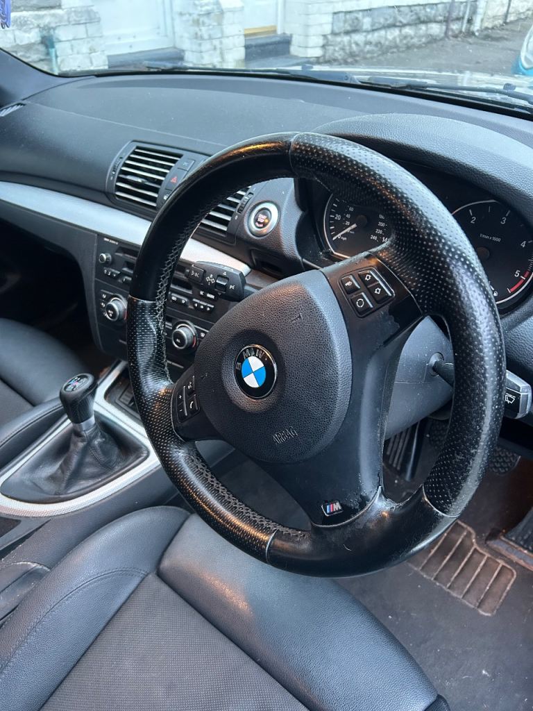 BMW, 1 SERIES, Hatchback, 2010, Manual, 1995 (cc), 5 doors