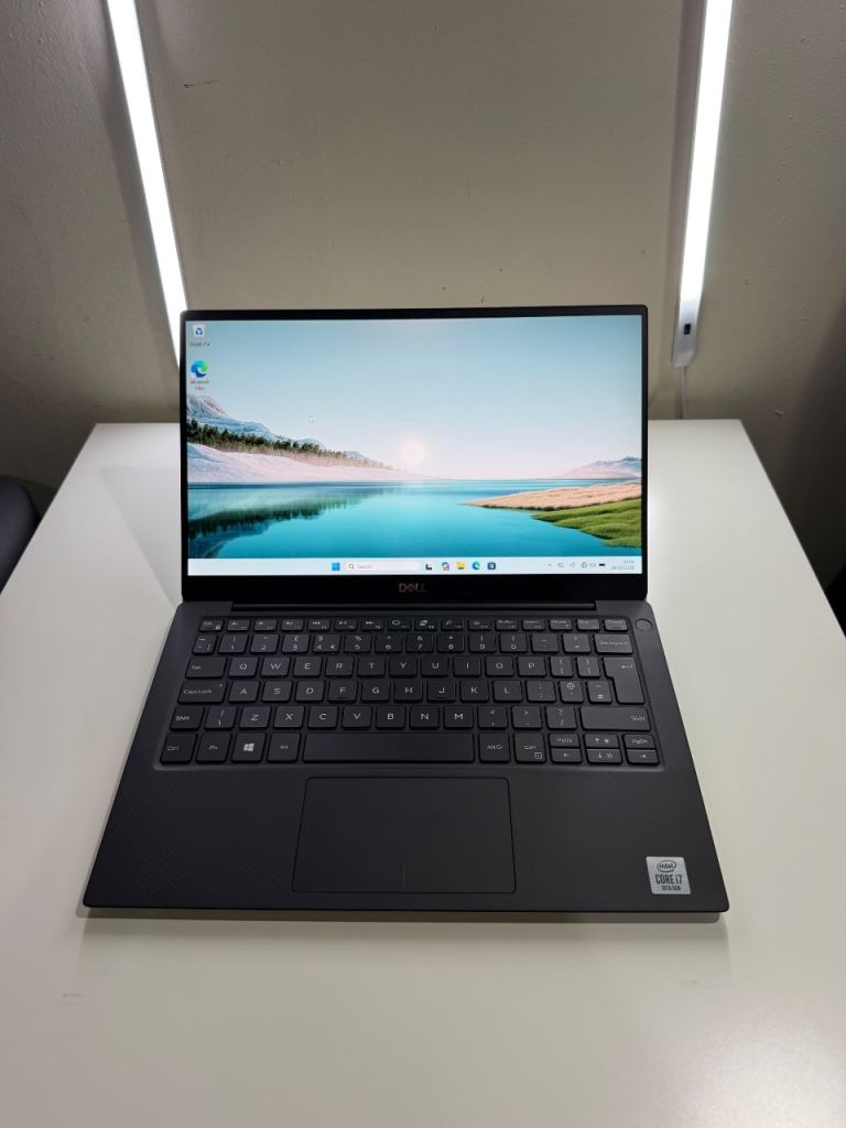 Dell XPS 13 7390 Intel core i7-10510U 16GB RAM 512GB NVMe SSD Windows 11 Pro