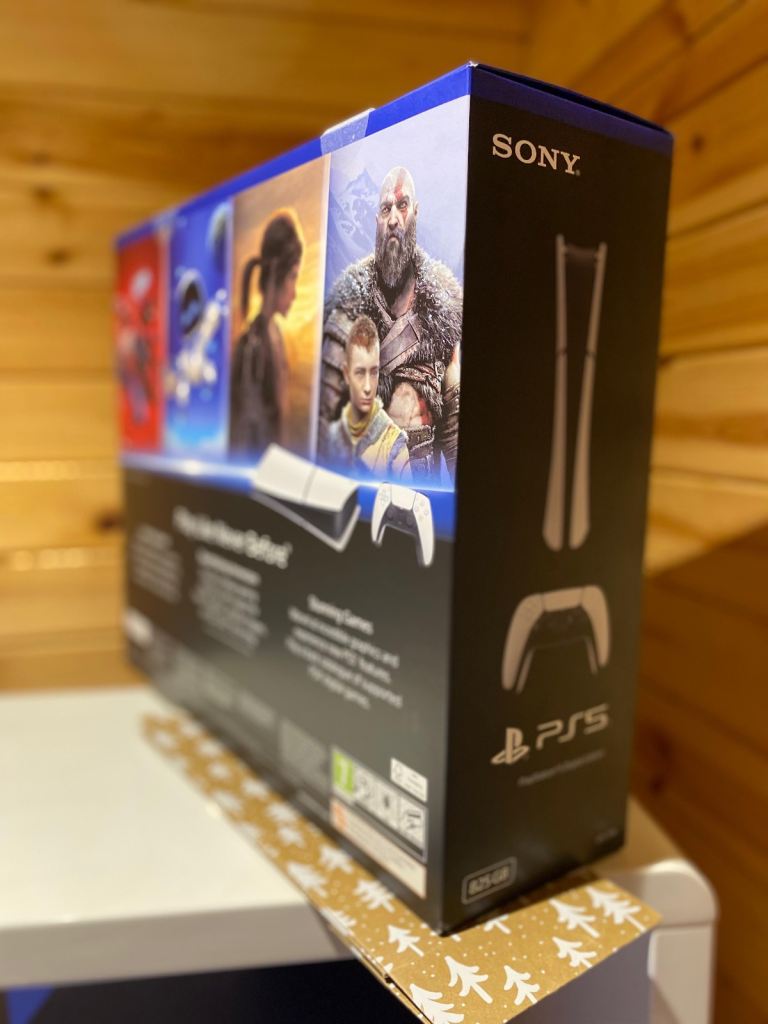 PlayStation 5 Digital Edition (Model Group – Slim) 825GB - White / Black