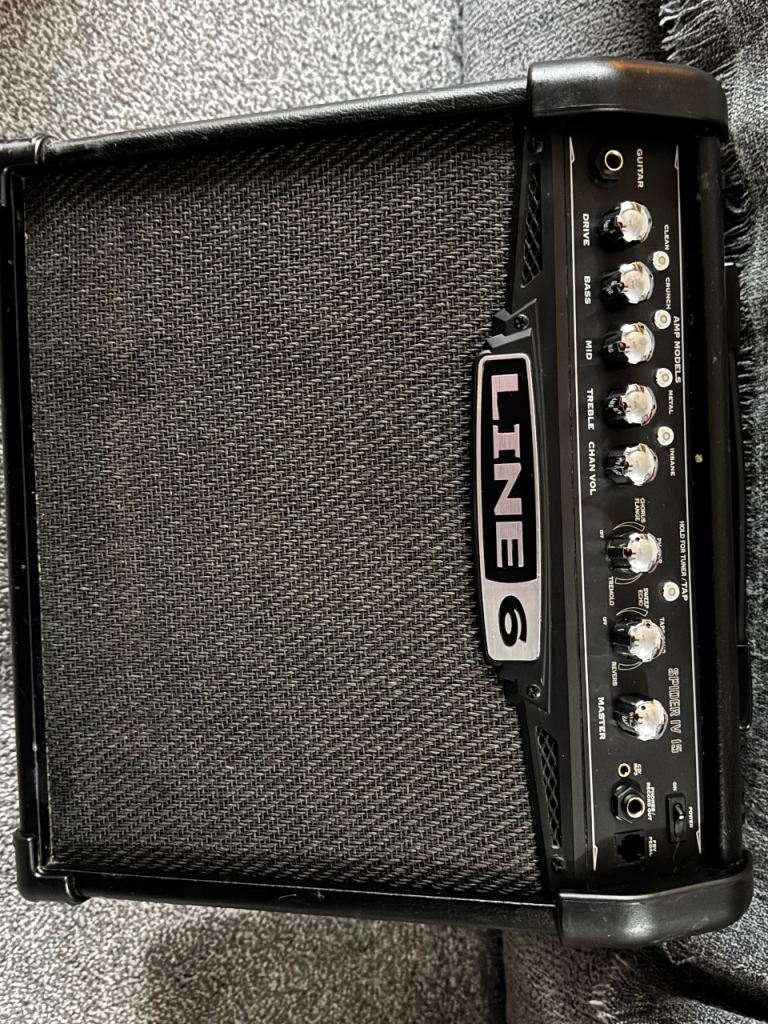 Lee Paul II Ephiphone Electric Guitar an Amp