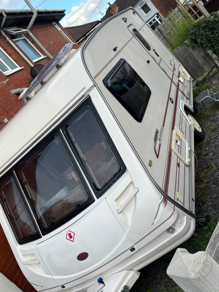 Swift eccles amber
