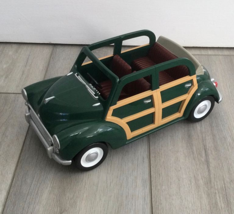 Sylvanian Families Green Morris Minor family car toy other Sylvanians available 