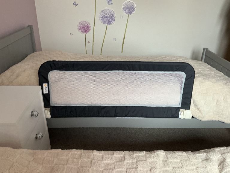 Safety 1st Foldable Portable Bed Rail Guard for Toddler Bed 18 months – 5 years