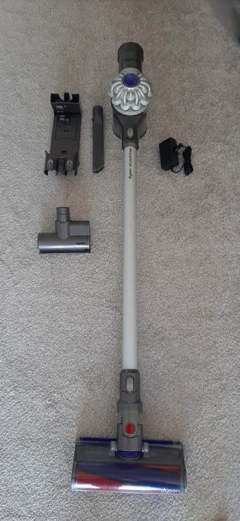 Dyson v6 handheld Vacuum cleaner 