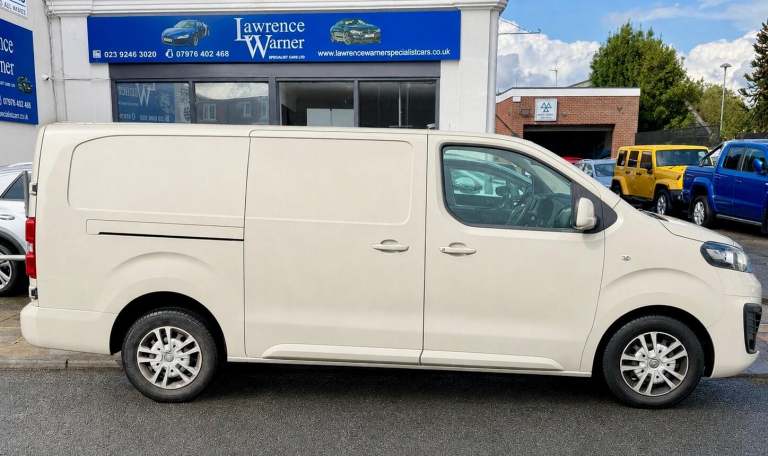 2019 Vauxhall Vivaro 1.5 Turbo D 2900 Sportive L2 H1 Euro 6 (s/s) 5dr PANEL VAN Diesel Manual
