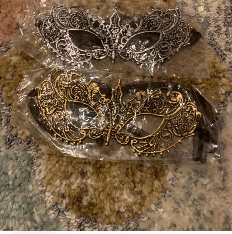 2 fancy dress masks