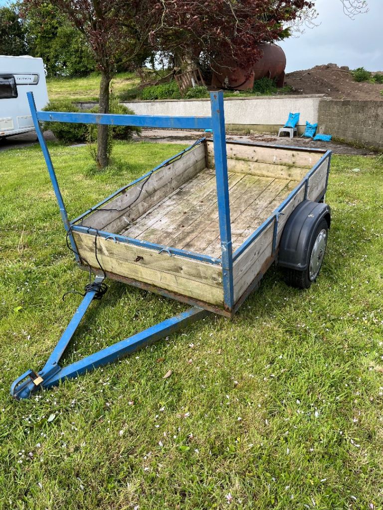 Car trailer