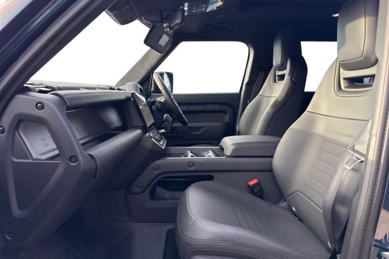 2025 Land Rover Defender 110 4.4 P635 V8 MHEV OCTA Auto 4WD Euro 6 (s/s) 5dr SUV Automatic