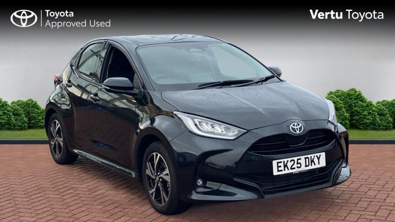 2025 Toyota Yaris 1.5 Hybrid Design 5dr CVT Hybrid Hatchback Hatchback Hybrid Automatic