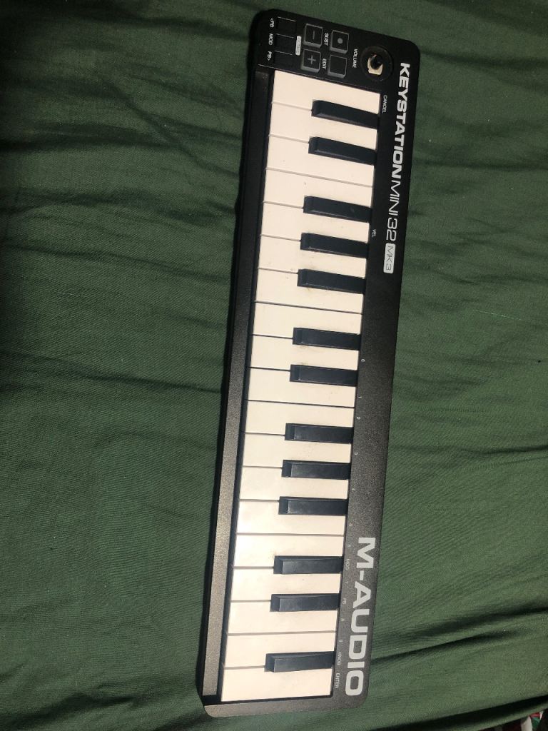 M-audio keystation mini 32 mk3 keyboard